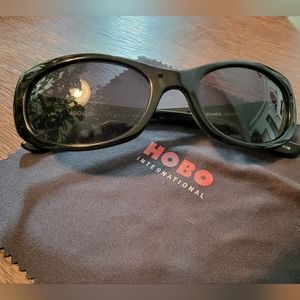 HOBO Misty Meaner style sunglasses